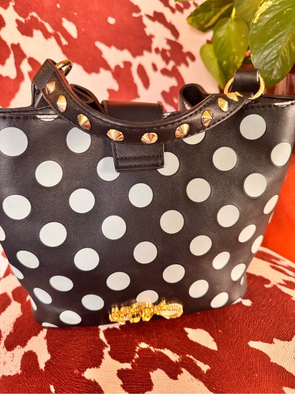 Black Polka Dot Bow Bucket Bag - Women's Shoulder Handbag - Picture 5 of 12